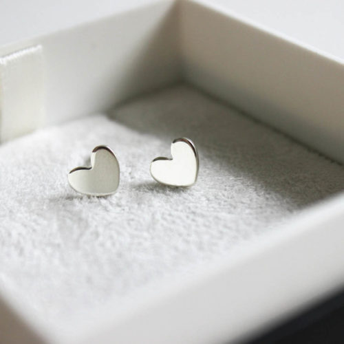 Brinco de coração mini - em prata 960