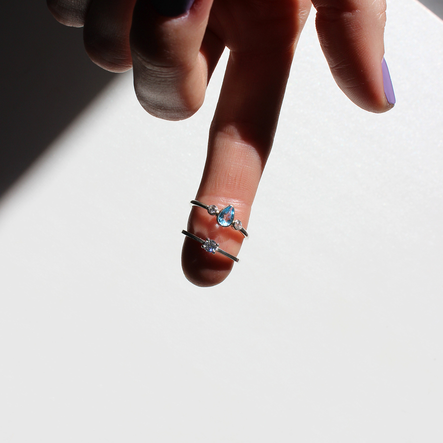 Solitário Sara em ouro branco 18k