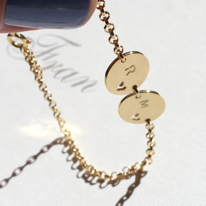 Pulseira inicial dupla