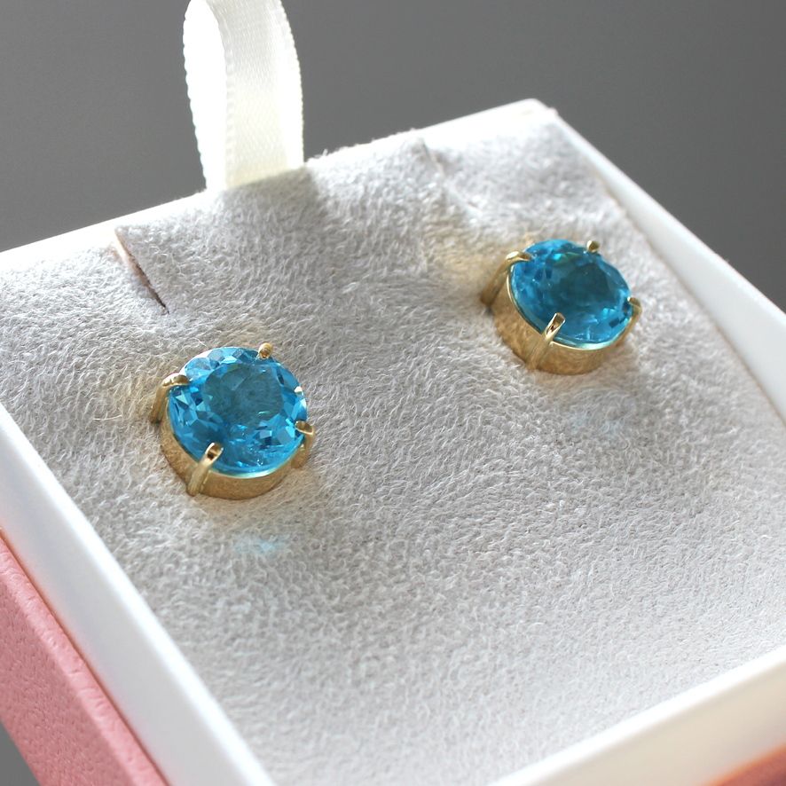 Brincos de topázio azul - joia em ouro 18k