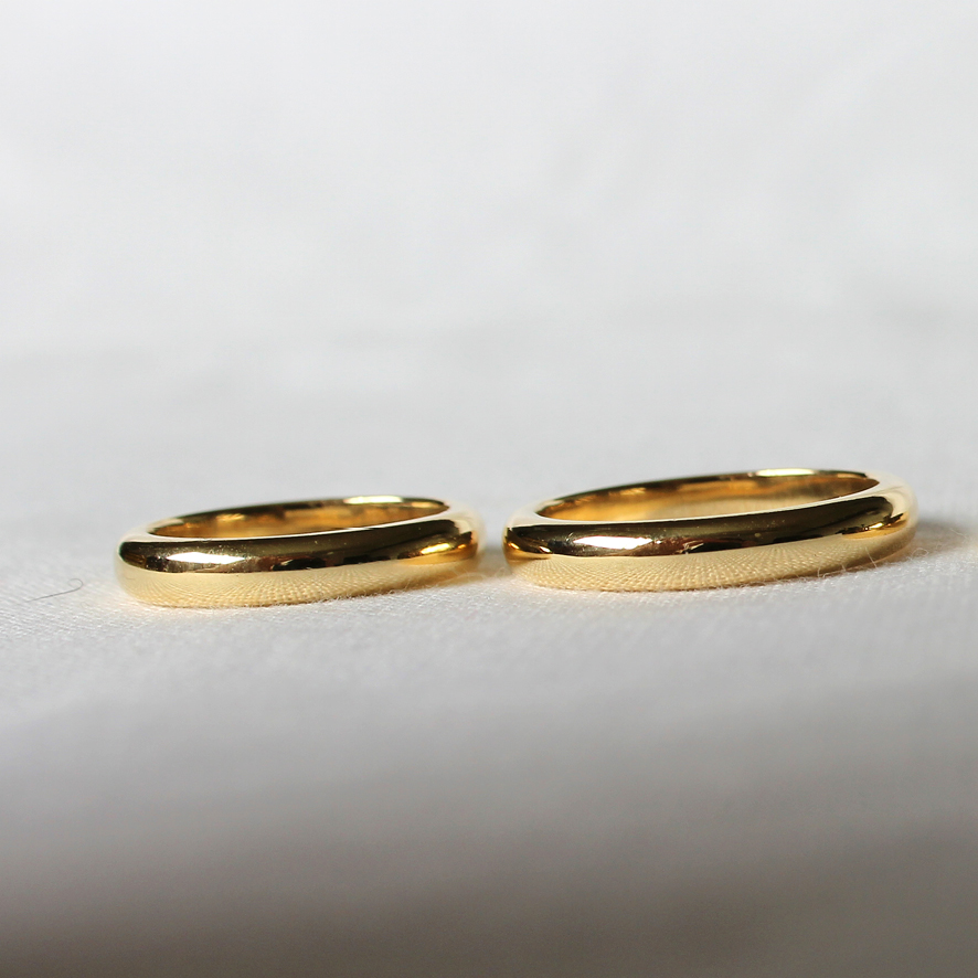 Alianças Bold em ouro 18k