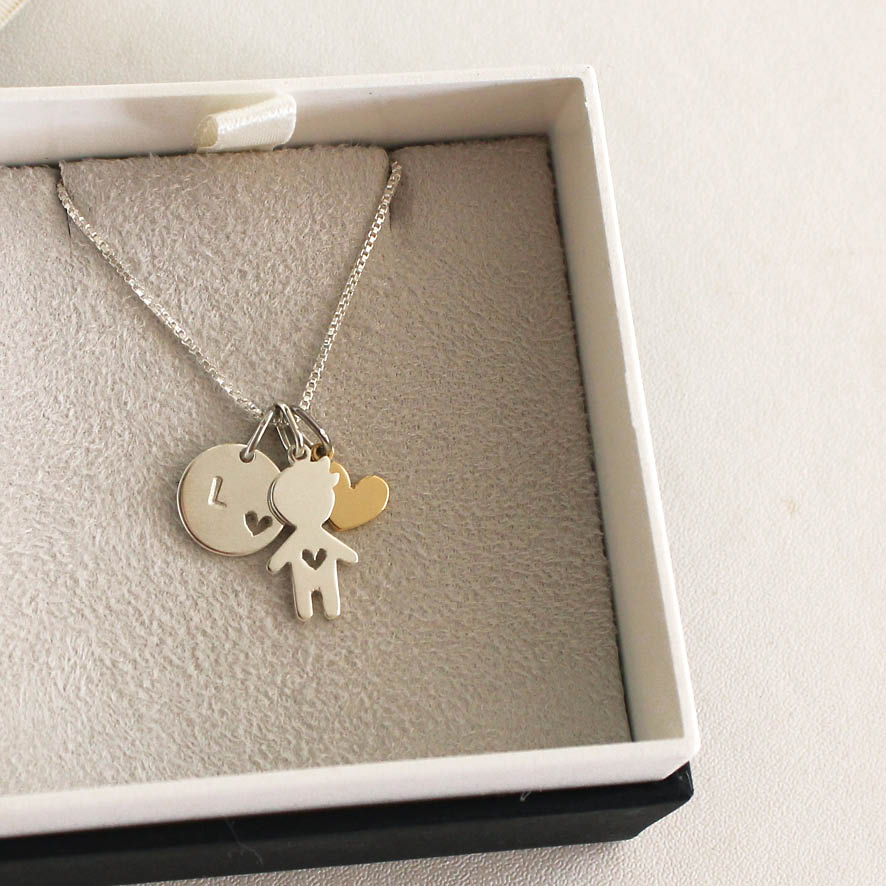Colar filho com coração vazado prata + medalha P prata + coração pendurado ouro