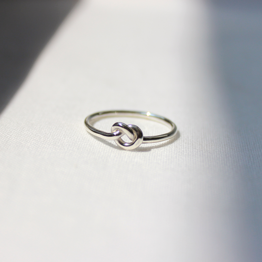 Anel Nó em prata 960